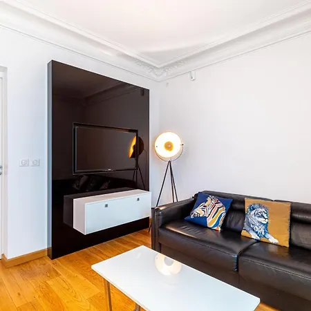 Guestready - Monochrome Bliss Near Arc De Triomphe Daire