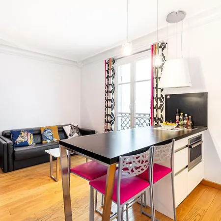 Guestready - Monochrome Bliss Near Arc De Triomphe